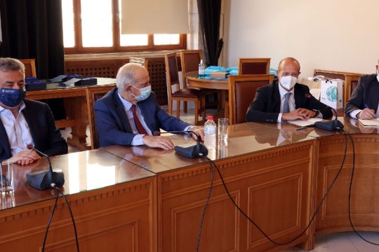 Η Υπατη Αρμοστεία τίμησε τους φορείς της Κρήτης για το πρόγραμμα φιλοξενίας προσφύγων