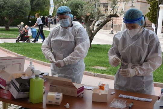 «Επιστροφή στην κανονικότητα» με τα θλιβερά ρεκόρ του Απριλίου