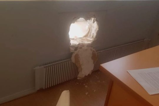 Έκλεψαν έγγραφα και υπολογιστές από το γραφείο του Τσακαλώτου