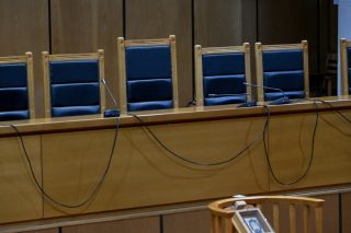 Σε δίκη για 12 θανάτους ο ψευτογιατρός Dr Kontos