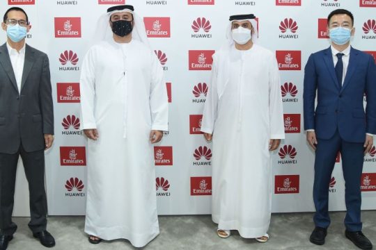 Η Emirates και η Huawei επεκτείνουν τη συνεργασία τους
