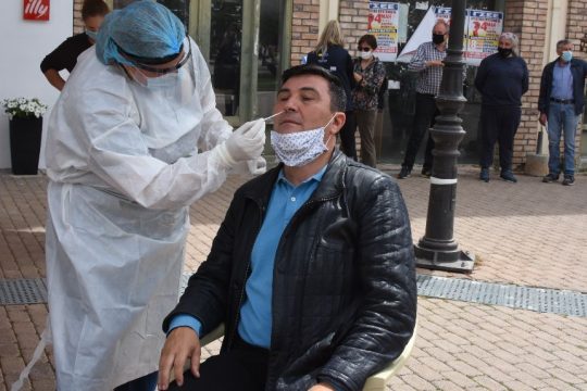 Σε 133 σημεία πανελλαδικά τα σημερινά rapid test