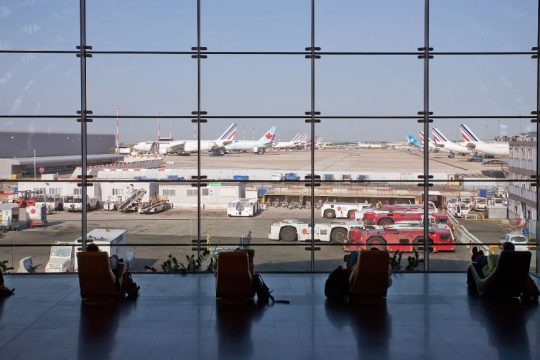 Υποχρεωτική καραντίνα επιβάλλει η Γαλλία στους ταξιδιώτες από το Ηνωμένο Βασίλειο