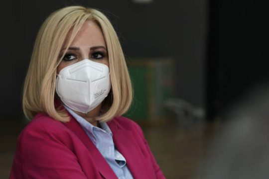 Καταψηφίζει και δεσμεύεται για κατάργηση