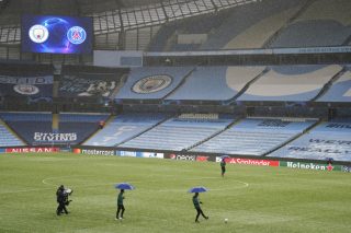 Συνεχίζει να απειλεί η UEFA