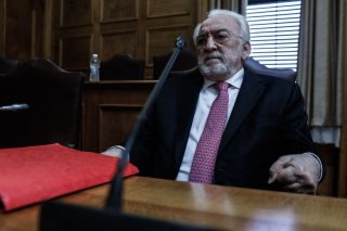 Συνέχεια στην παρωδία Καλογρίτσα