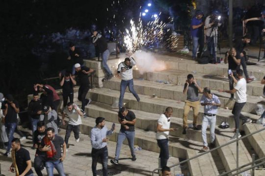 Οργάνωση Δικαιωμάτων του Ισραήλ: παράνομα απειλητικά sms σε Παλαιστίνιους