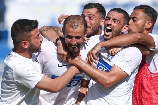 Στη Super League ο Ιωνικός, στα μπαράζ η Ξάνθη