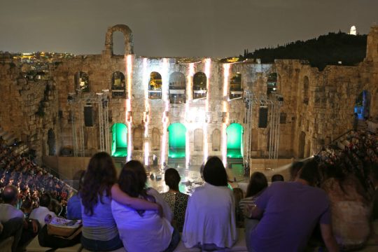 Φθινόπωρο γεμάτο αστέρια στο Ηρώδειο