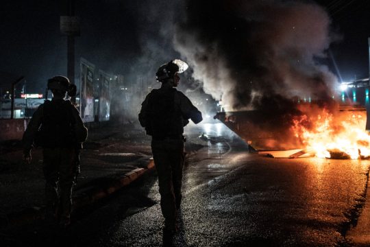 Γάζα: Διευρύνεται η ισραηλινή επιθετικότητα, «βράζουν» οι αραβικές κοινότητες