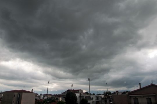 Άστατος καιρός με μικρή πτώση θερμοκρασίας