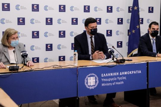 Θεοδωρίδου: Οι εμβολιασμοί μειώνουν 50% τη μετάδοση του κορονοϊού