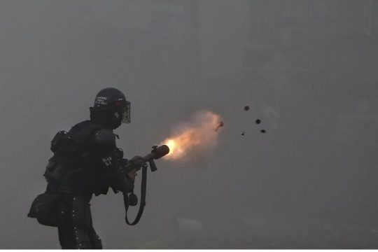 Η Κολομβία φλέγεται