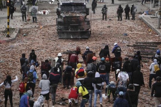 Έρευνα για θανάτους αντικυβερνητικών διαδηλωτών στην Κολομβία ζητά ο ΟΗΕ