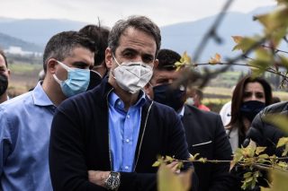 Στον κουβά ξανά αγαπητέ ψηφοφόρε της Ν.Δ.
