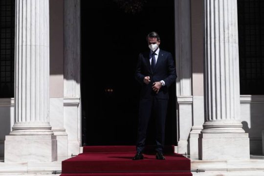 Ο Μητσοτάκης στην παράσταση των τετραπόδων ζώων