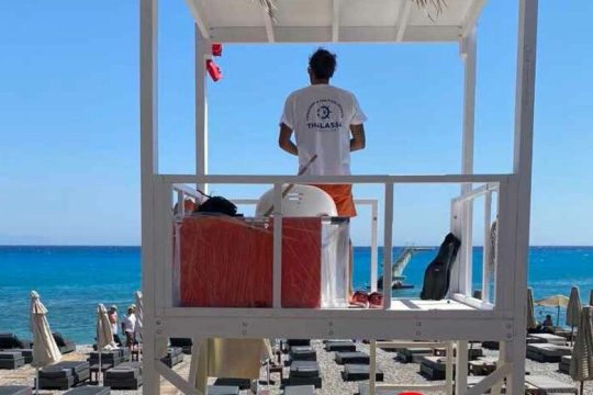 Με ναυαγοσώστη υποχρεωτικά από 1 Ιουνίου οι παραλίες του Δήμου Πατρέων