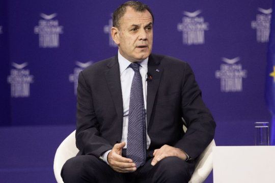 Ν. Παναγιωτόπουλος: Ότι απειλείται δεν αποστρατιωτικοποιείται