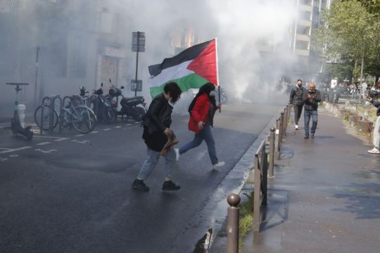 Επεισόδια στο Παρίσι σε συγκέντρωση κατά των ισραηλινών επιθέσεων