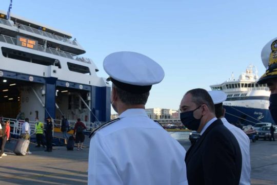 Αύξηση της πληρότητας των πλοίων, ενώ η χώρα παραμένει στο «κόκκινο»
