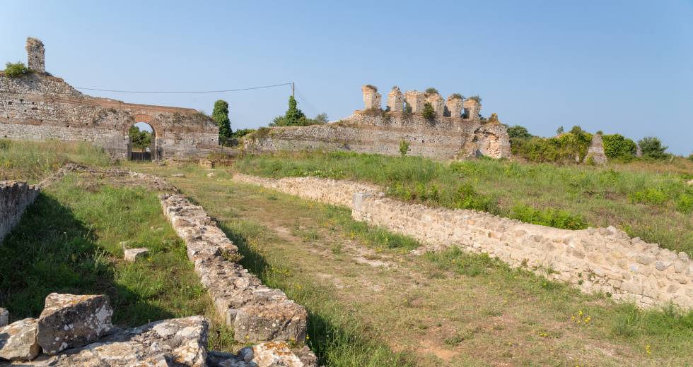 Η καστροπολιτεία του Αμβρακικού