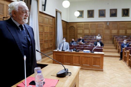 ΣΥΡΙΖΑ για Καλογρίτσα: «Να χαίρεται η Ν.Δ. τον ψευδομάρτυρά της»