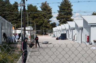 «Οι δομές προσφύγων δεν είναι κλειστά κέντρα»