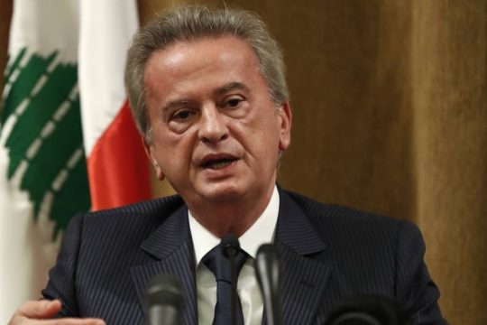 Στη Δικαιοσύνη Γάλλοι ακτιβιστές κατά του διοικητή της κεντρικής τράπεζας του Λιβάνου