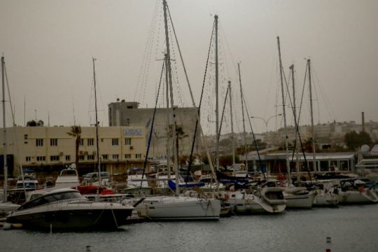 Μεγάλο Σάββατο με ζέστη και αφρικανική σκόνη