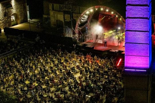 Οι συναυλίες με σταρ δεν βγαίνουν με 50% χωρητικότητα
