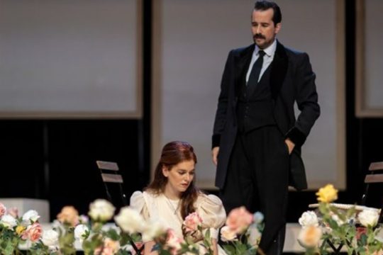 Οι παραστάσεις που κάνουν ποδαρικό