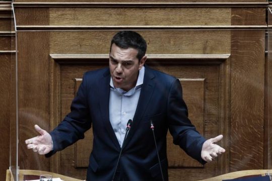 Τσίπρας: Με πρόσχημα τον κορονοϊό διατηρείτε σε καταστολή τη Βουλή