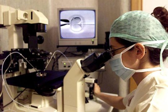 Σύγχρονος βιοϊατρικός εξοπλισμός σε νοσοκομεία και δομές υγείας της Κρήτης