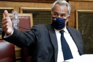 Σκοτώνουν την απλή αναλογική