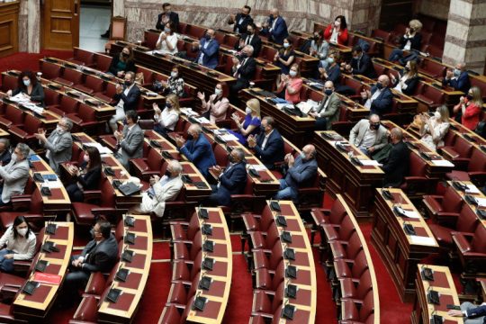 ΜέΡΑ25 κατά κομμάτων της αντιπολίτευσης για την αποχώρηση από την Βουλή