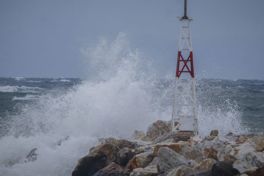Μας τα γυρίζει από αύριο ο καιρός