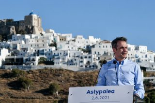 Σπέρνει ανεμογεννήτριες θερίζει τους ανεμόμυλους