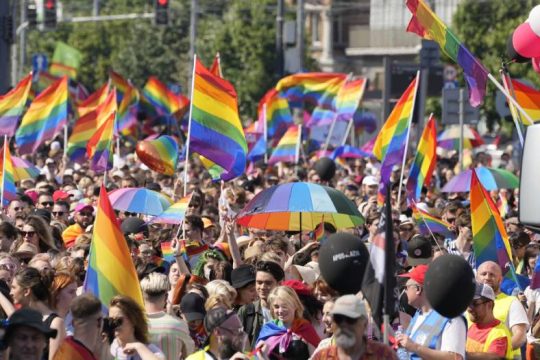 Χιλιάδες στο μεγάλο Pride της Πολωνίας [Φωτογραφίες]