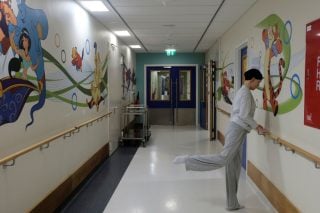 Καρέ καρέ μια καρδιά που γίνεται κομμάτια
