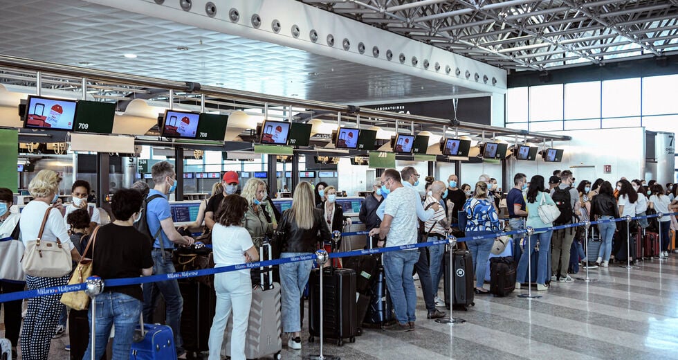 Φόβοι για χάος στα αεροδρόμια λόγω του ευρωπαϊκού πιστοποιητικού Covid