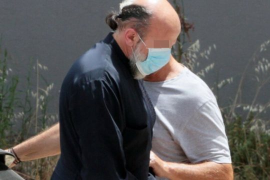 Δεν έπεισε ο ιερέας που απολογήθηκε για την κακοποίηση ανηλίκων