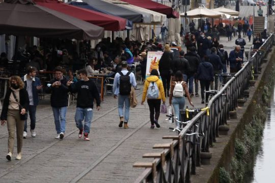 ΠΟΥ: Υψηλός κίνδυνος για έξαρση του Covid στην Ευρώπη το φθινόπωρο