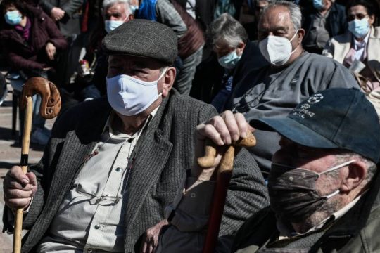«Δεν γίνεται να πληρώνουν πάντα οι άφωνοι πολίτες»