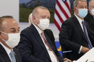 Γεωπολιτική παρενόχληση…