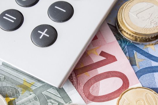 Συζητούν νέα ρύθμιση για όλους με 60 ώς 72 δόσεις
