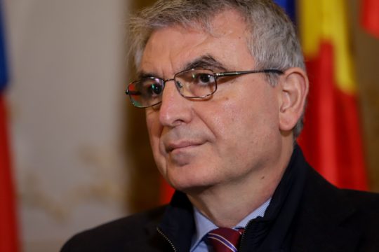 Ευλογία ο  κατώτατος μισθός