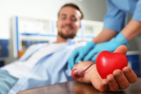 «Δώσε αίμα και κράτα τον κόσμο ζωντανό»