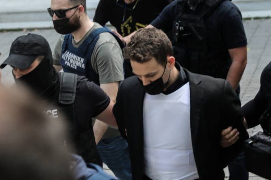Στην οικογένεια της Καρολάιν η επιμέλεια της κόρης της