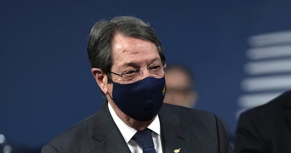 Διαβατήρια και Κυπριακό σπάνε την «ευφορία» Αναστασιάδη