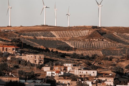 Ανεμογεννήτριες, απόβλητα και τουρισμός